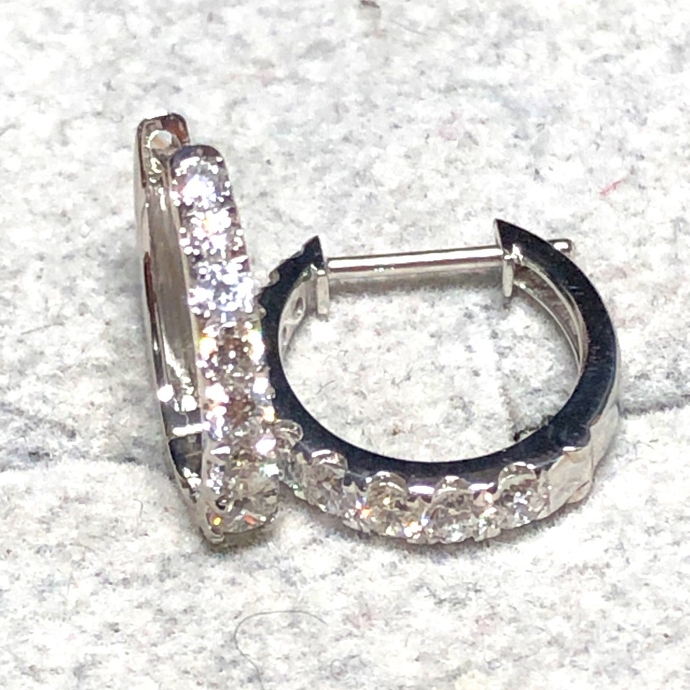 14k white gold lab diamond EF vs clarity hoop earring 0.738ct